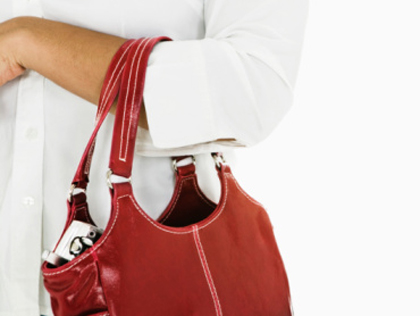 Top Spots For Discounted Designer Purses In Philadelphia – CBS Philly