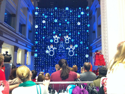 The Macy's light show has been a Philadelphia Christmas tradition since 1955. (Credit: Hadas Kuznits)