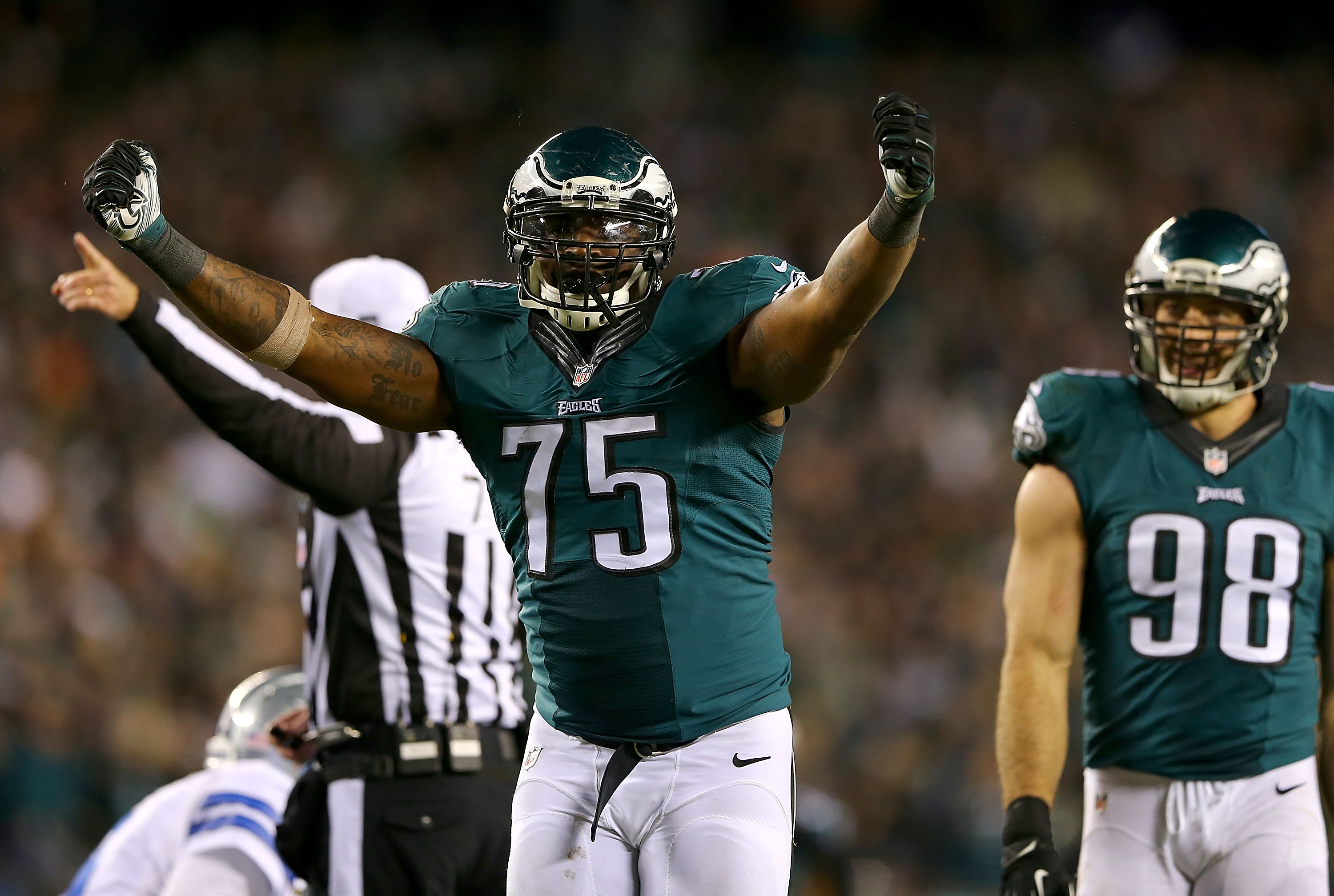 PHILADELPHIA, PA - DECEMBER 14: Vinny Curry #75 of the Philadelphia Eagles reacts during the game against the Dallas Cowboys at Lincoln Financial Field on December 14, 2014 in Philadelphia, Pennsylvania. (Photo by Elsa/Getty Images)