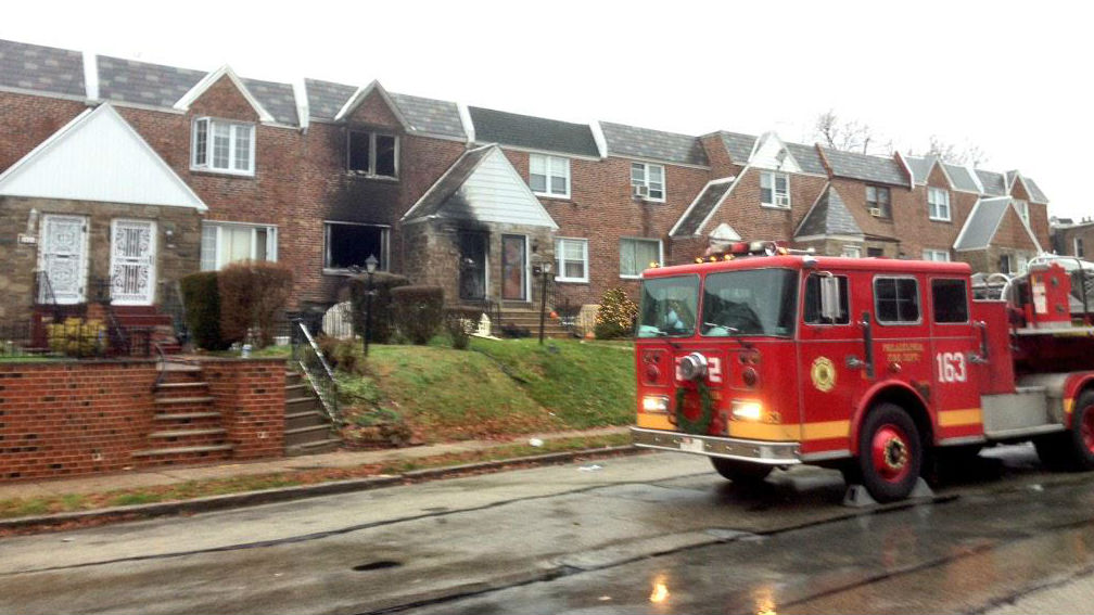 The scene of the fire that killed a Philadelphia firefighter. (Credit: Jim Melwert)