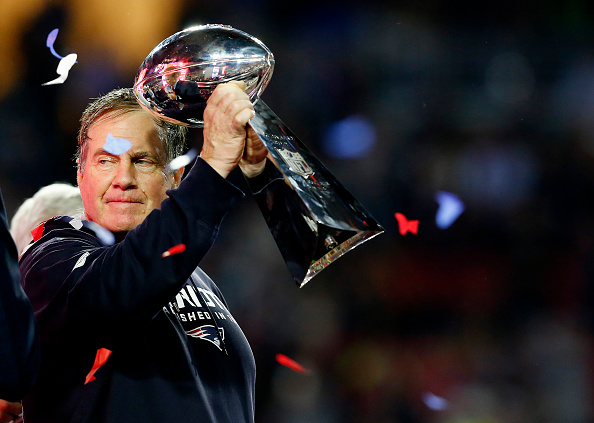 GLENDALE, AZ - FEBRUARY 01: Head coach Bill Belichick of the New England Patriots holds the Vince Lombardi Trophyafter defeating the Seattle Seahawks 28-24 during Super Bowl XLIX at University of Phoenix Stadium on February 1, 2015 in Glendale, Arizona. (Photo by Tom Pennington/Getty Images)