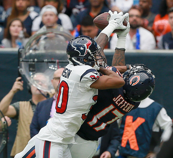 HOUSTON, TX - SEPTEMBER 11:  Alshon Jeffery #17 of the Chicago Bears makes a catch as Kevin Johnson #30 of the Houston Texans defends at NRG Stadium on September 11, 2016 in Houston, Texas.  (Photo by Bob Levey/Getty Images)
