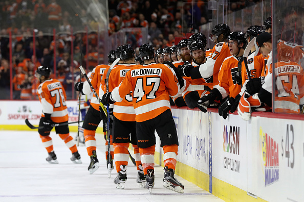 PHILADELPHIA, PA - DECEMBER 08: Members of the Philadelphia Flyers celebrate a second period goal against the Edmonton Oilers at Wells Fargo Center on December 8, 2016 in Philadelphia, Pennsylvania.  (Photo by Rob Carr/Getty Images)