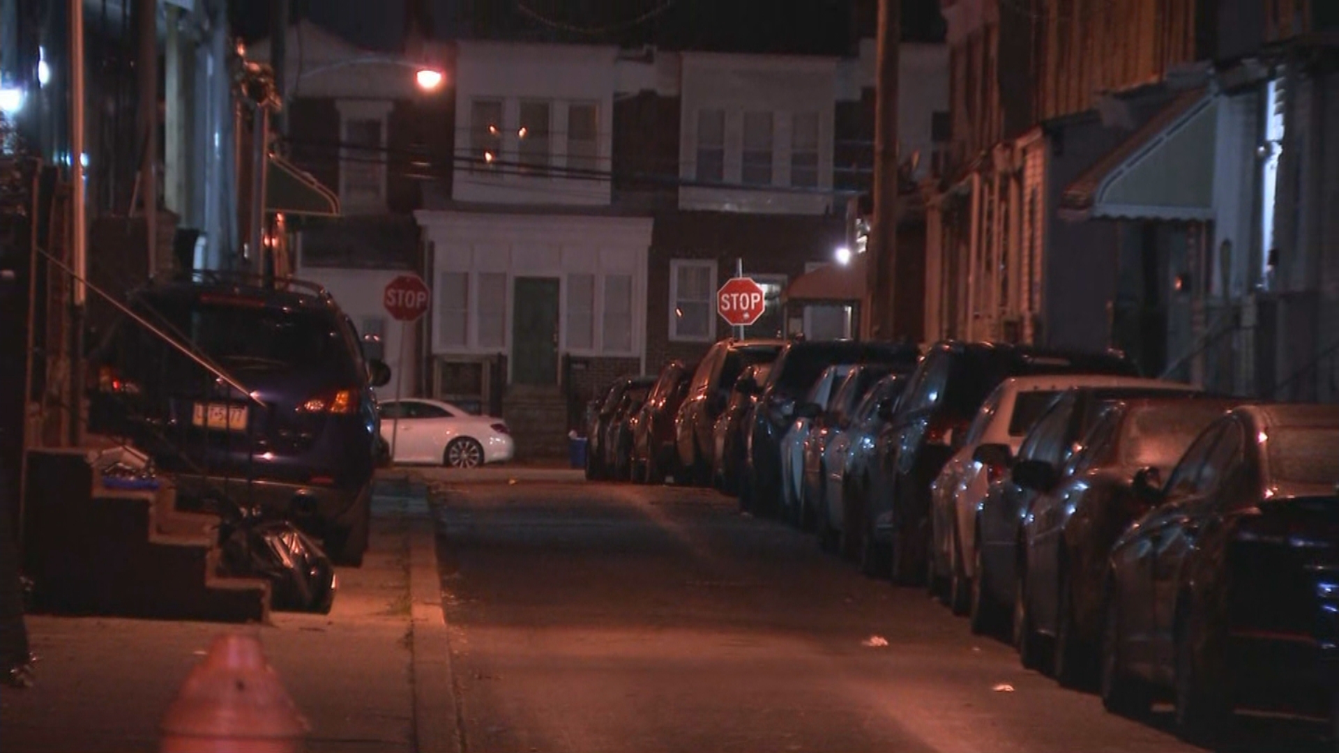 Man Stabbed In Neck In Southwest Philadelphia Stabbing, Police Say
