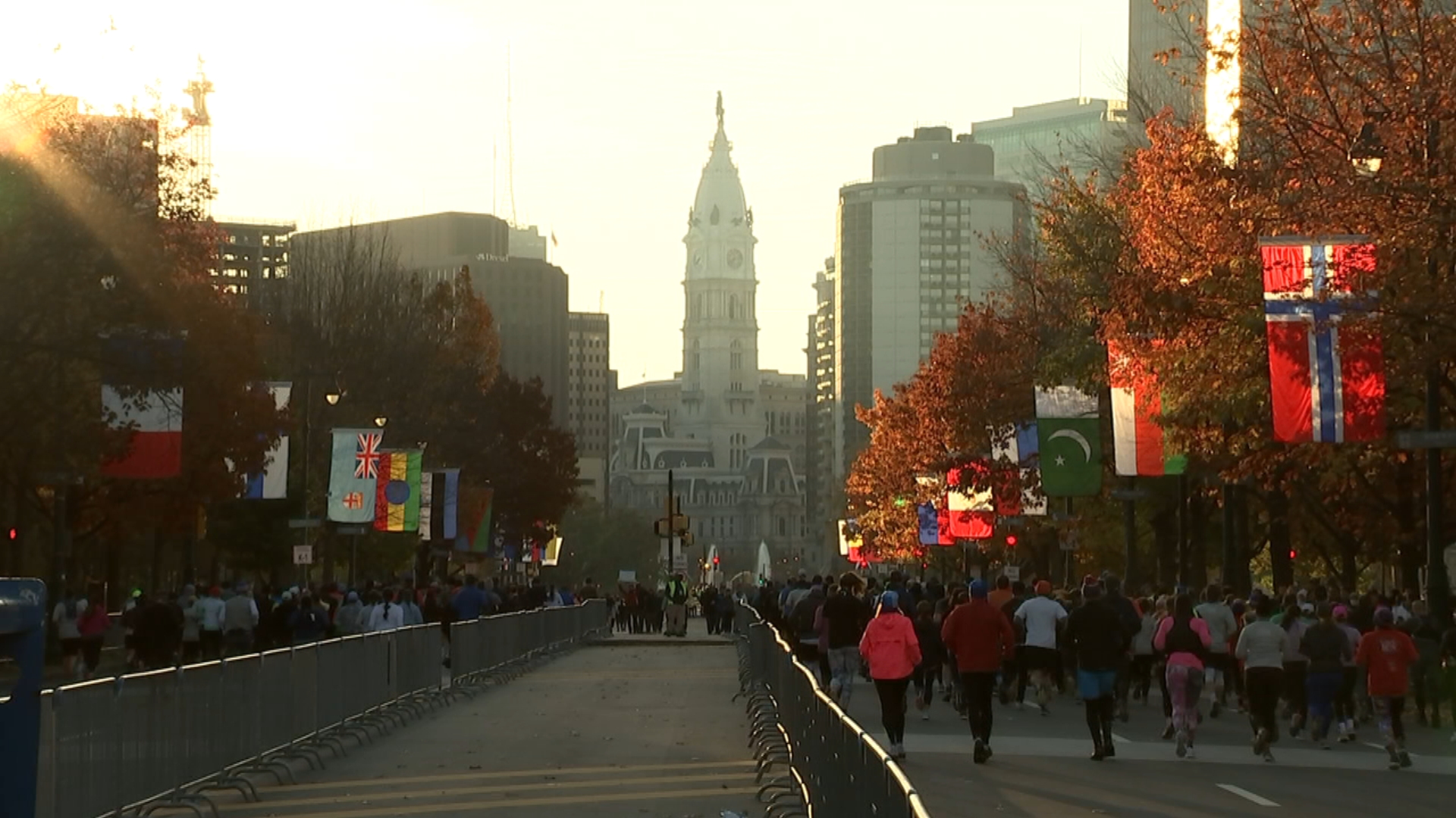 Philadelphia Marathon Weekend: Thousands Of Runners Participate In Full Marathon On Sunday