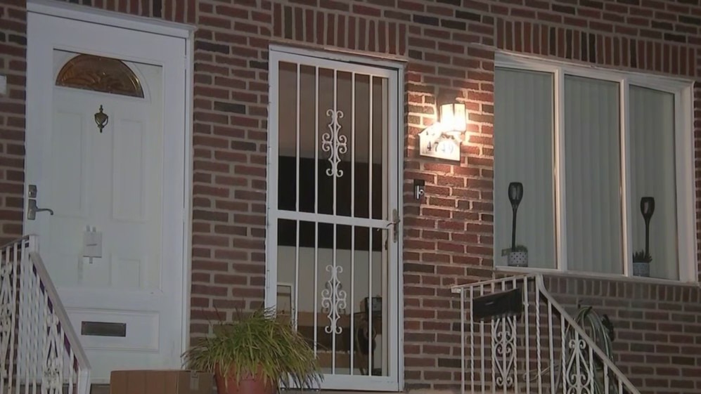 Philadelphia Police: Homeowner Shoots Intruder Inside Holmesburg Home