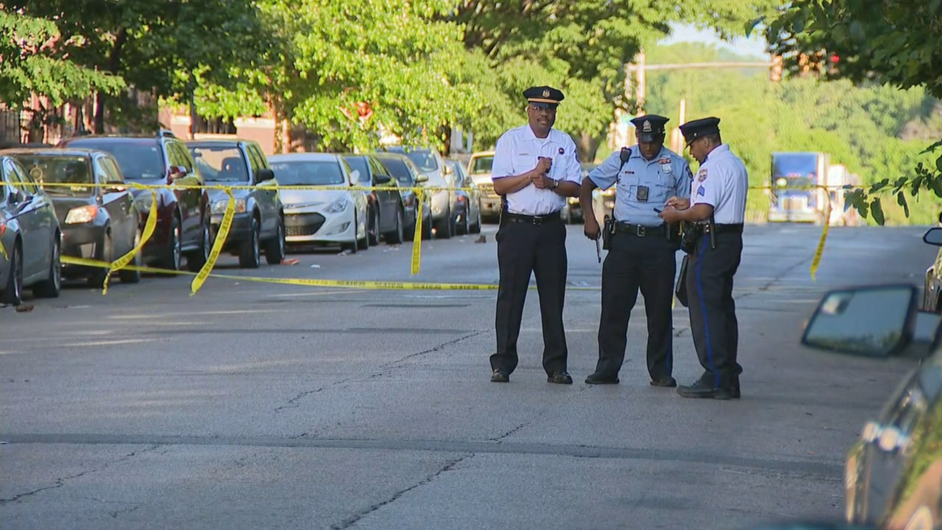 5 separate shootings in Philadelphia leave 2 dead, 6 injured, police say