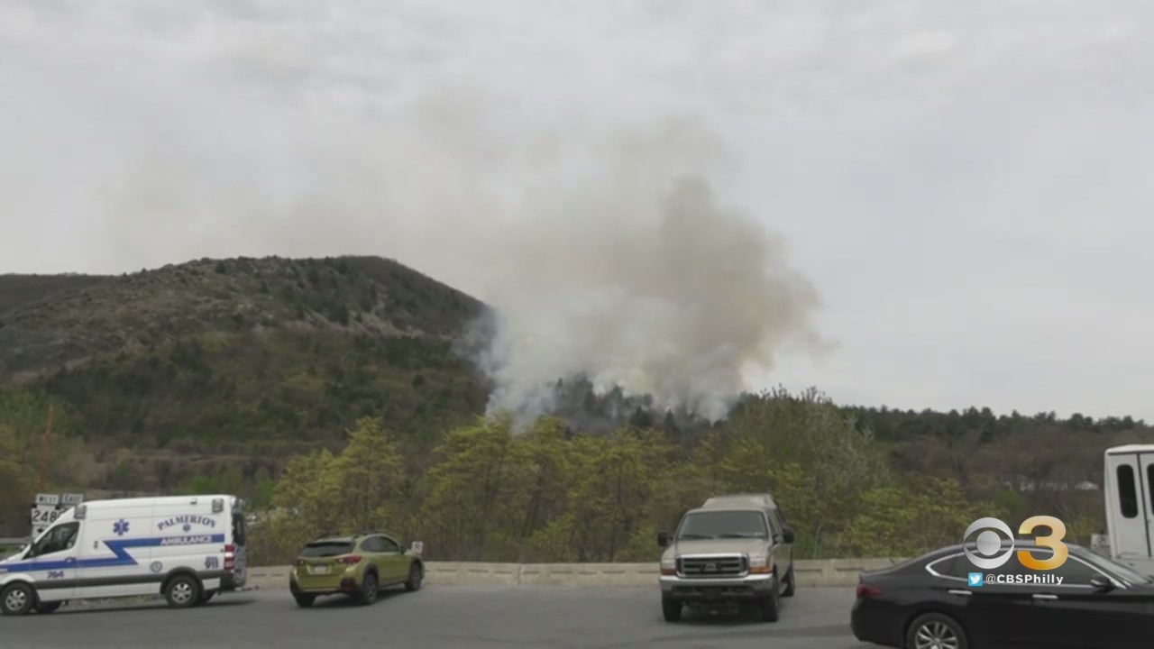 Crews Dispatched To Blue Mountain For Large Wildfire