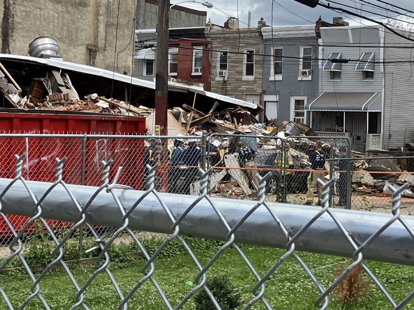 Philadelphia Firefighter Dead, 5 Others Injured After Building Collapses In Fairhill
