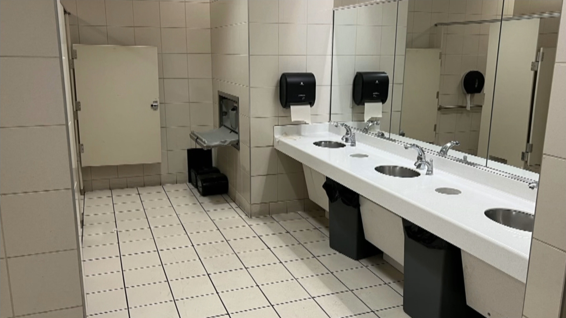 Philadelphia International Airport Continuing Bathroom Renovation Thanks To Funding From Infrastructure Law – CBS Philly